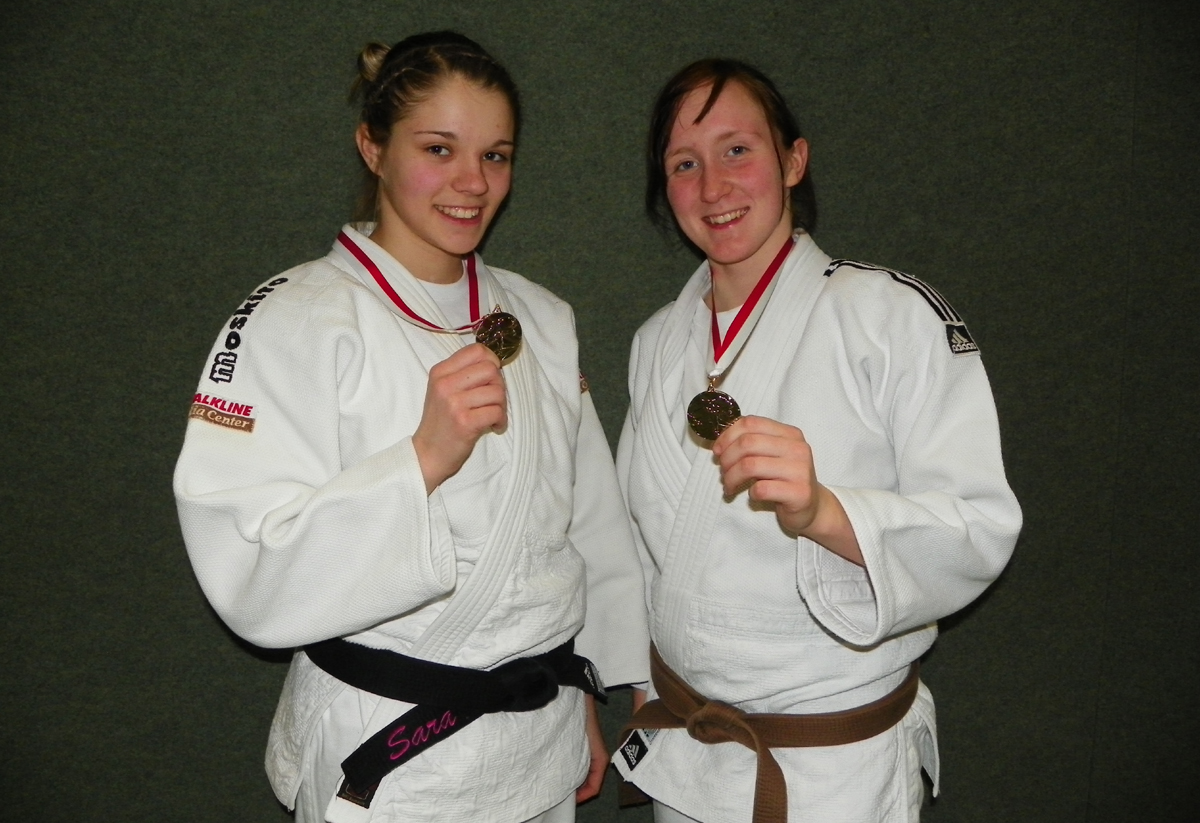 sarah & sara