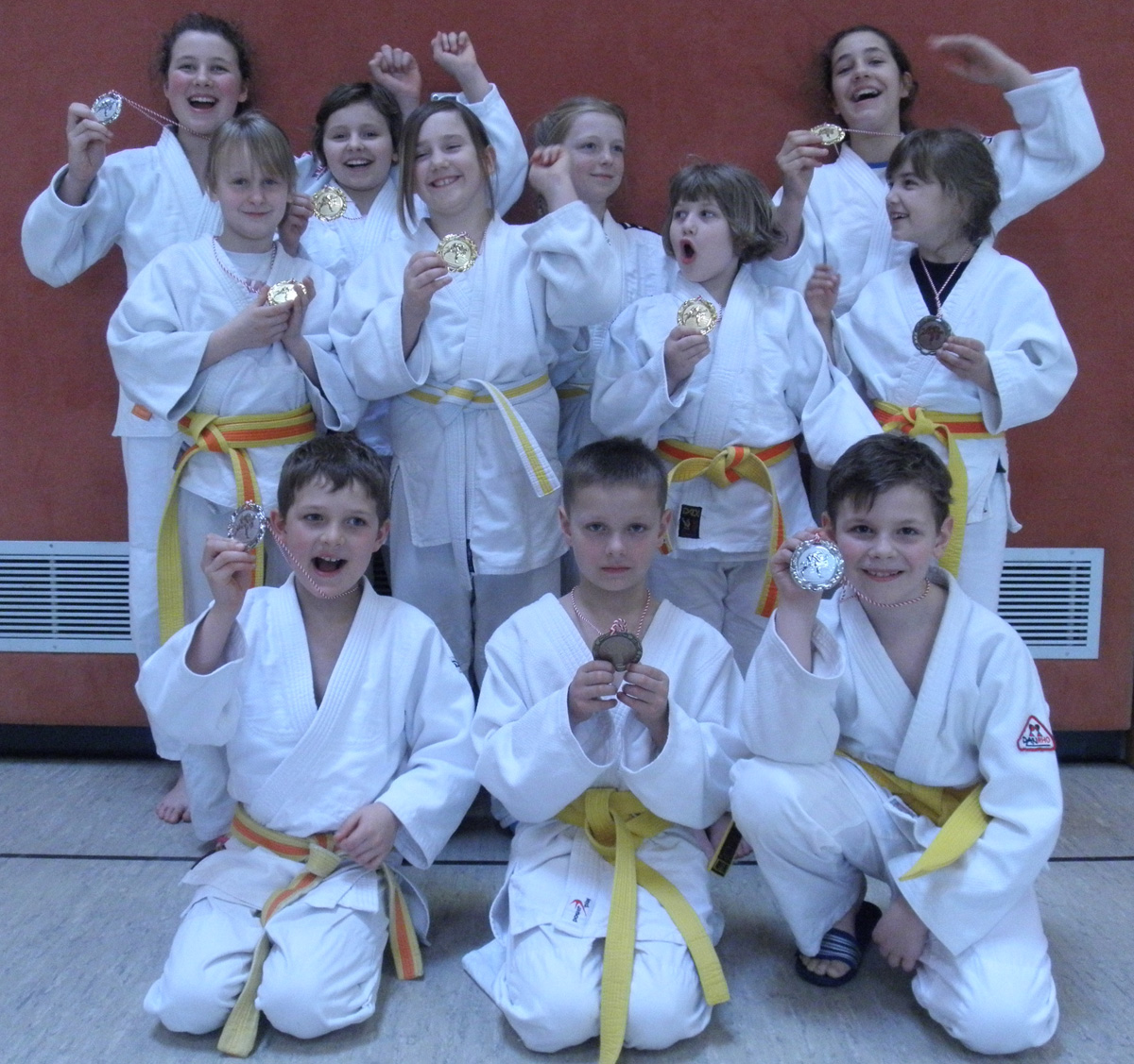 OLYMPUS DIGITAL CAMERA